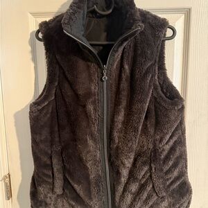 Women's Fleece Vest - Black